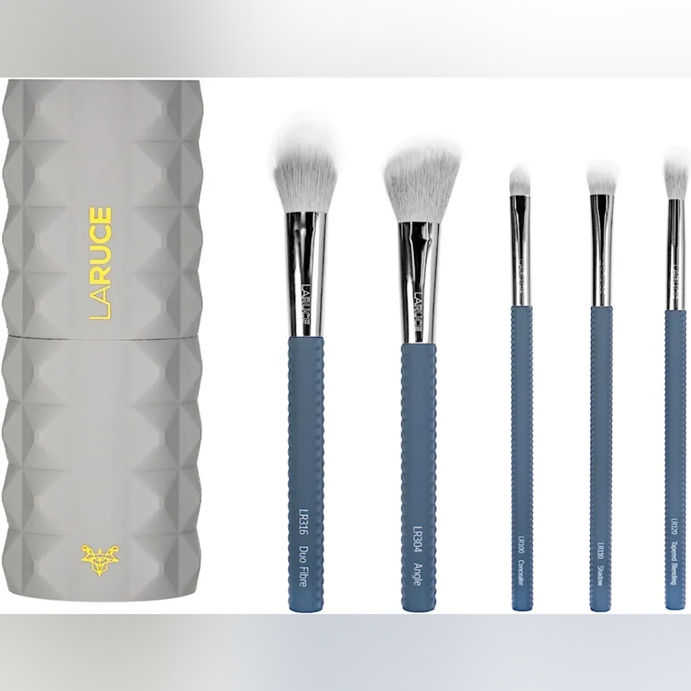 LaRuce Makeup Brushes